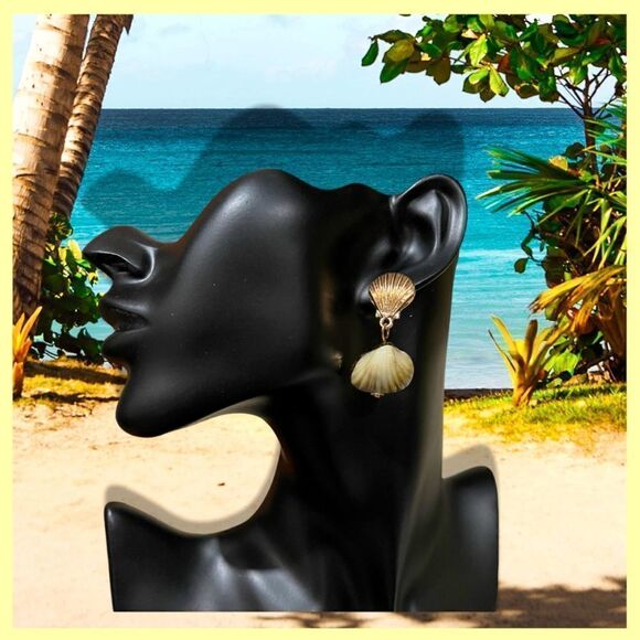 Alloy Big Seashell  Drop Earrings - Picture 1 of 2